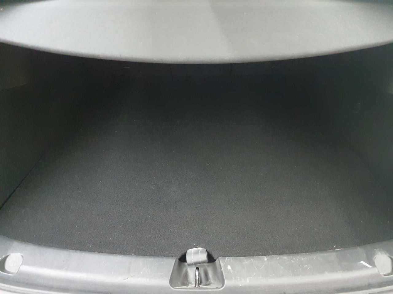 Tesla Model Y Long Range Dual Motor AWD 15