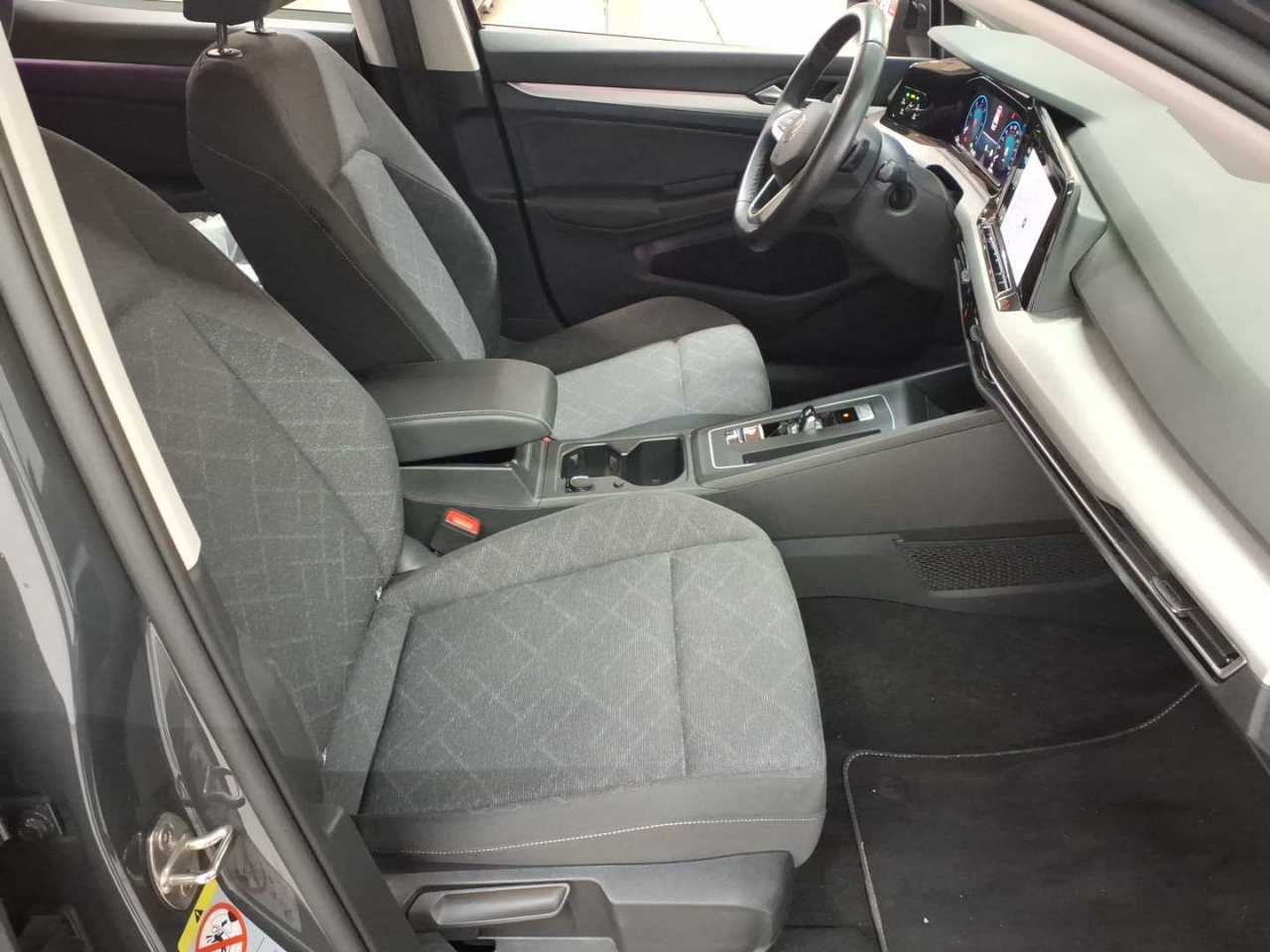 Volkswagen Golf Variant 2.0 TDI SCR DSG Life 8