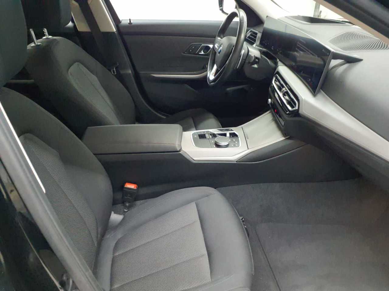 BMW 318d Touring Aut. 8