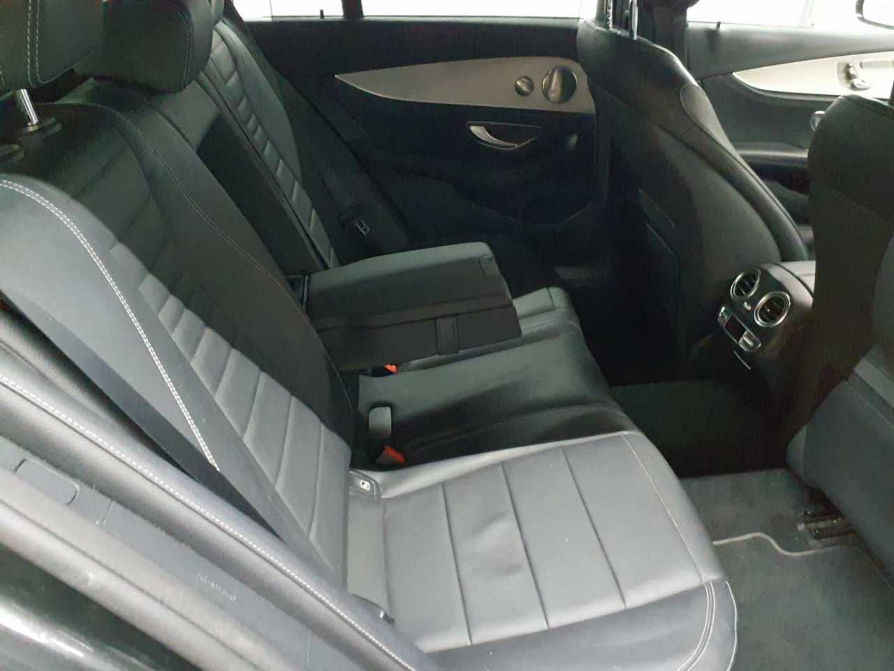Mercedes-Benz E 300 de 4Matic T 9G-TRONIC AMG Line 14