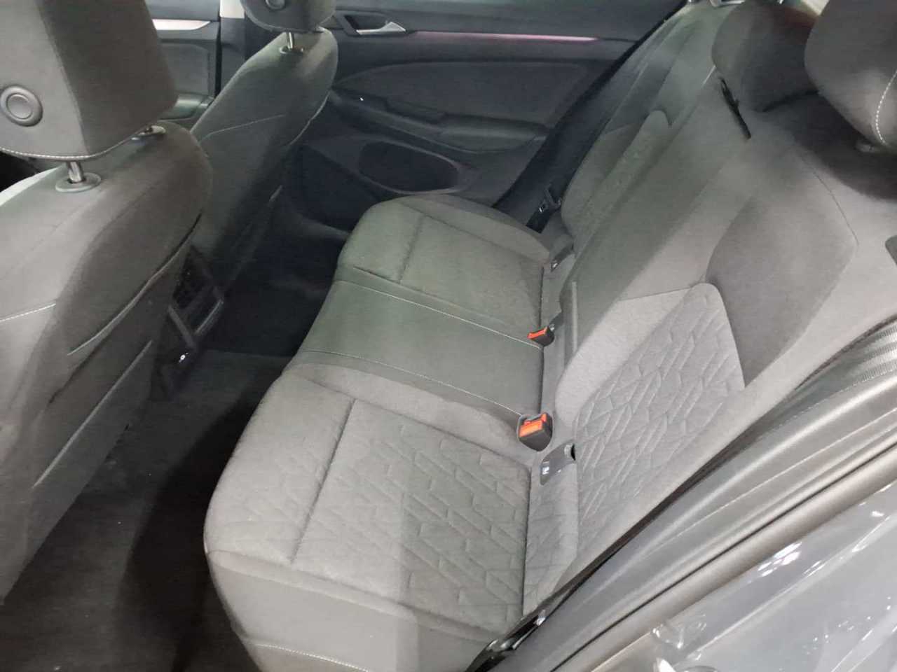 Volkswagen Golf Variant 1.5 eTSI OPF DSG Life 14