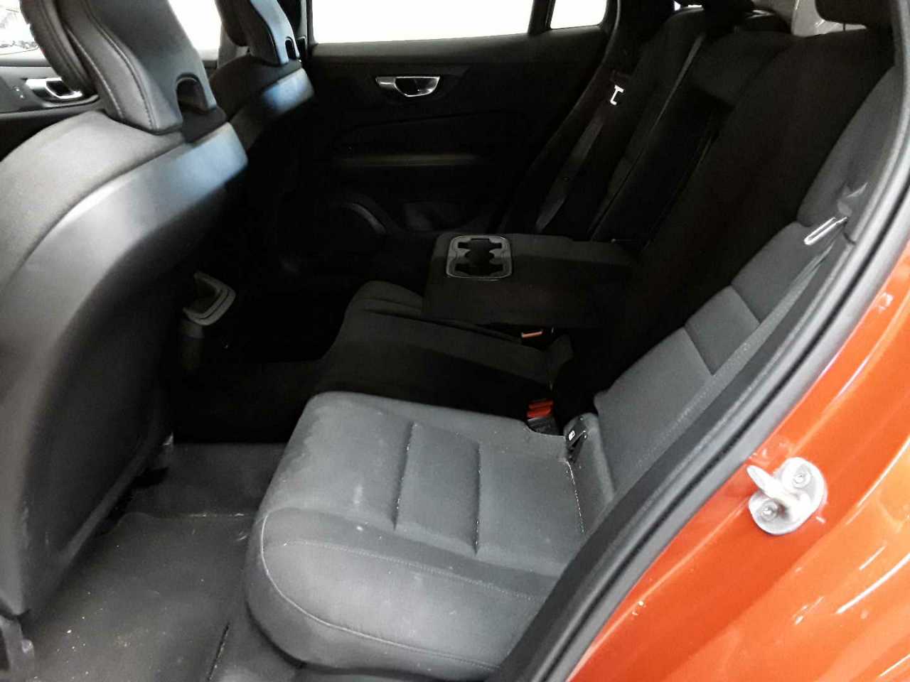 Volvo V60 B4 D Core 13
