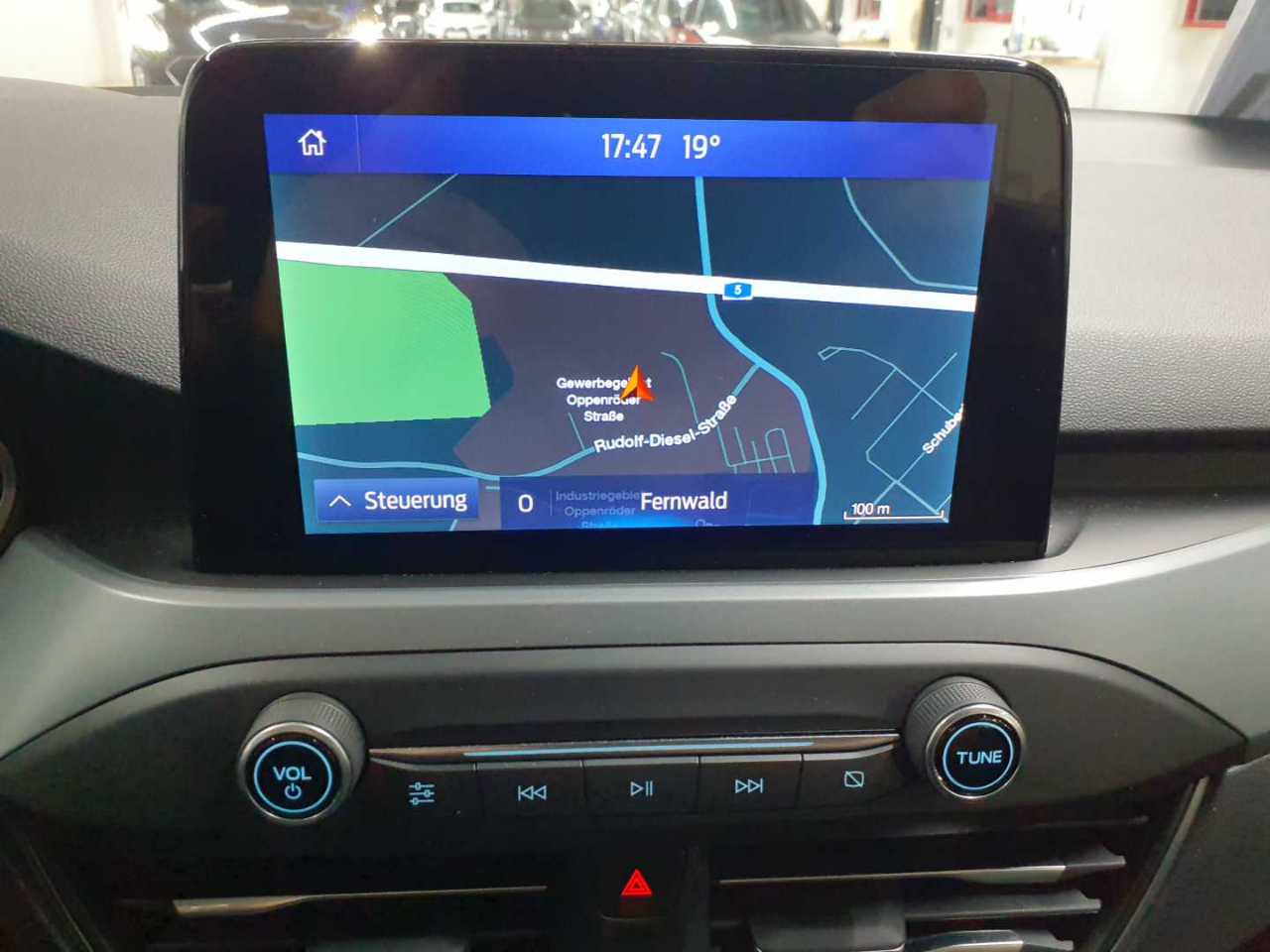 Ford Focus Turnier 1.5 EcoBlue Start-Stopp-System TITANIUM STYLE 12