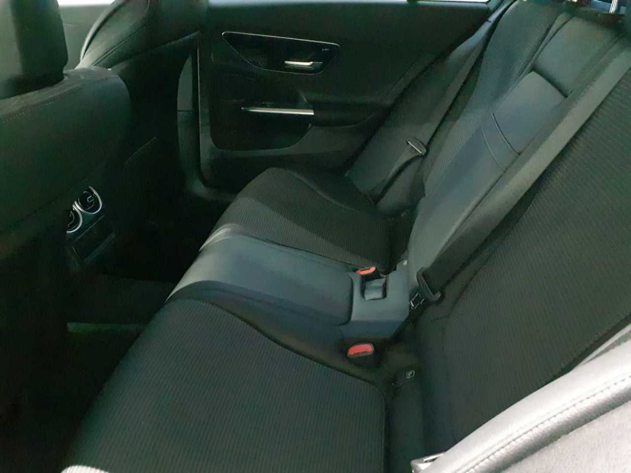 Mercedes-Benz C 220 d 9G-TRONIC Avantgarde 13