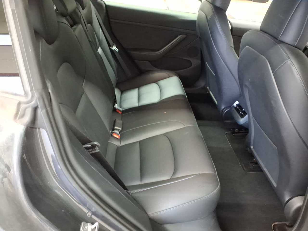 Tesla Model 3 Langstreckenbatt. Allradantrieb Dual Motor 14