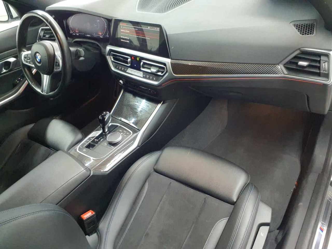 BMW 330d Touring xDrive Aut. M Sport 9