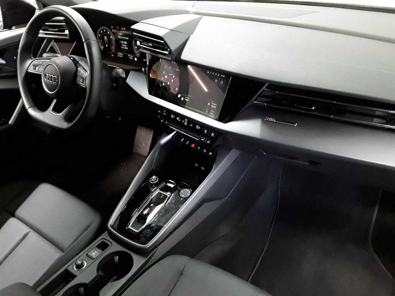 Audi A3 30 TFSI Sportback S tronic advanced 9