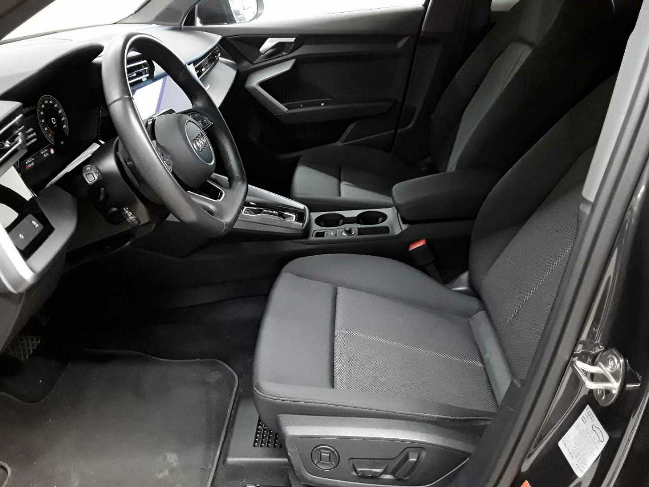 Audi A3 30 TFSI Sportback S tronic advanced 7