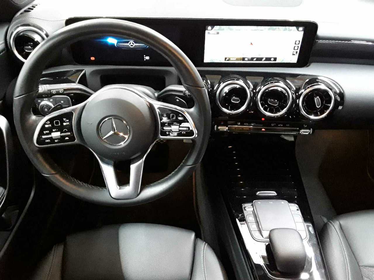Mercedes-Benz CLA 180 Shooting Brake 7G-DCT Progressive 10