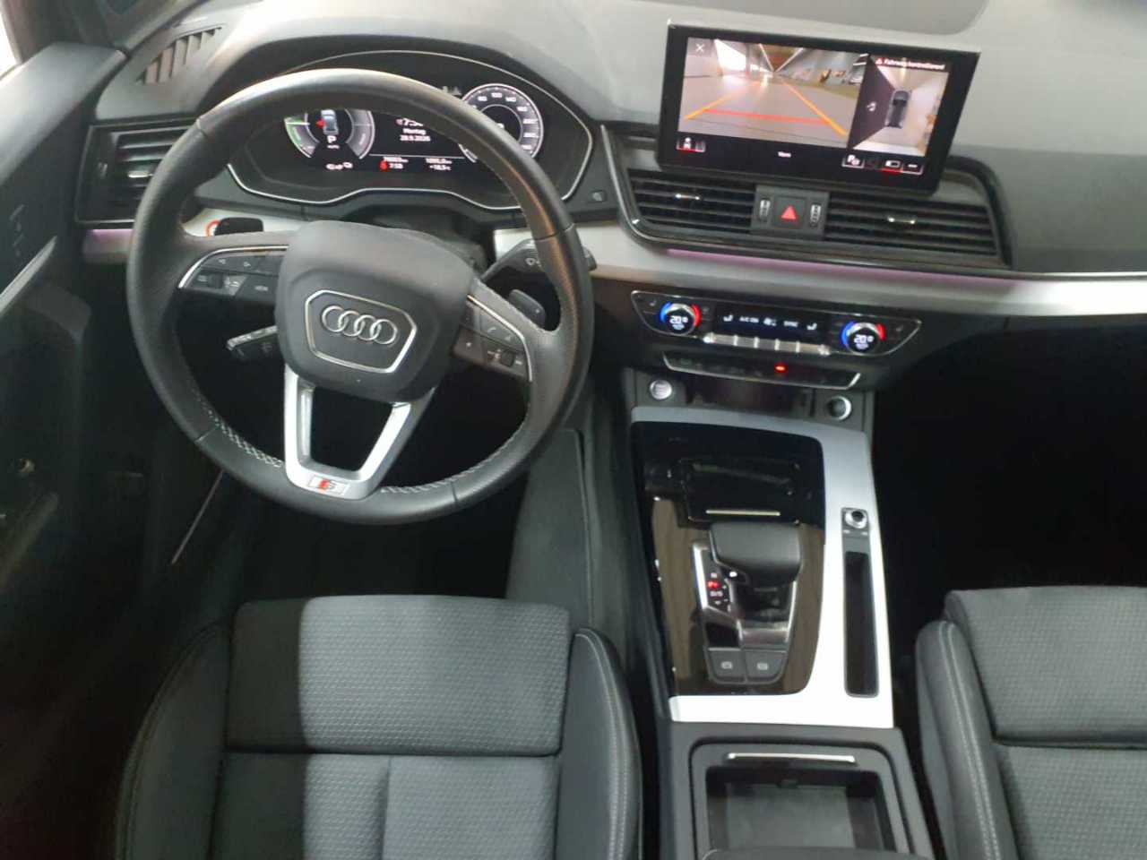 Audi Q5 55 TFSIe quattro S tronic S line 9
