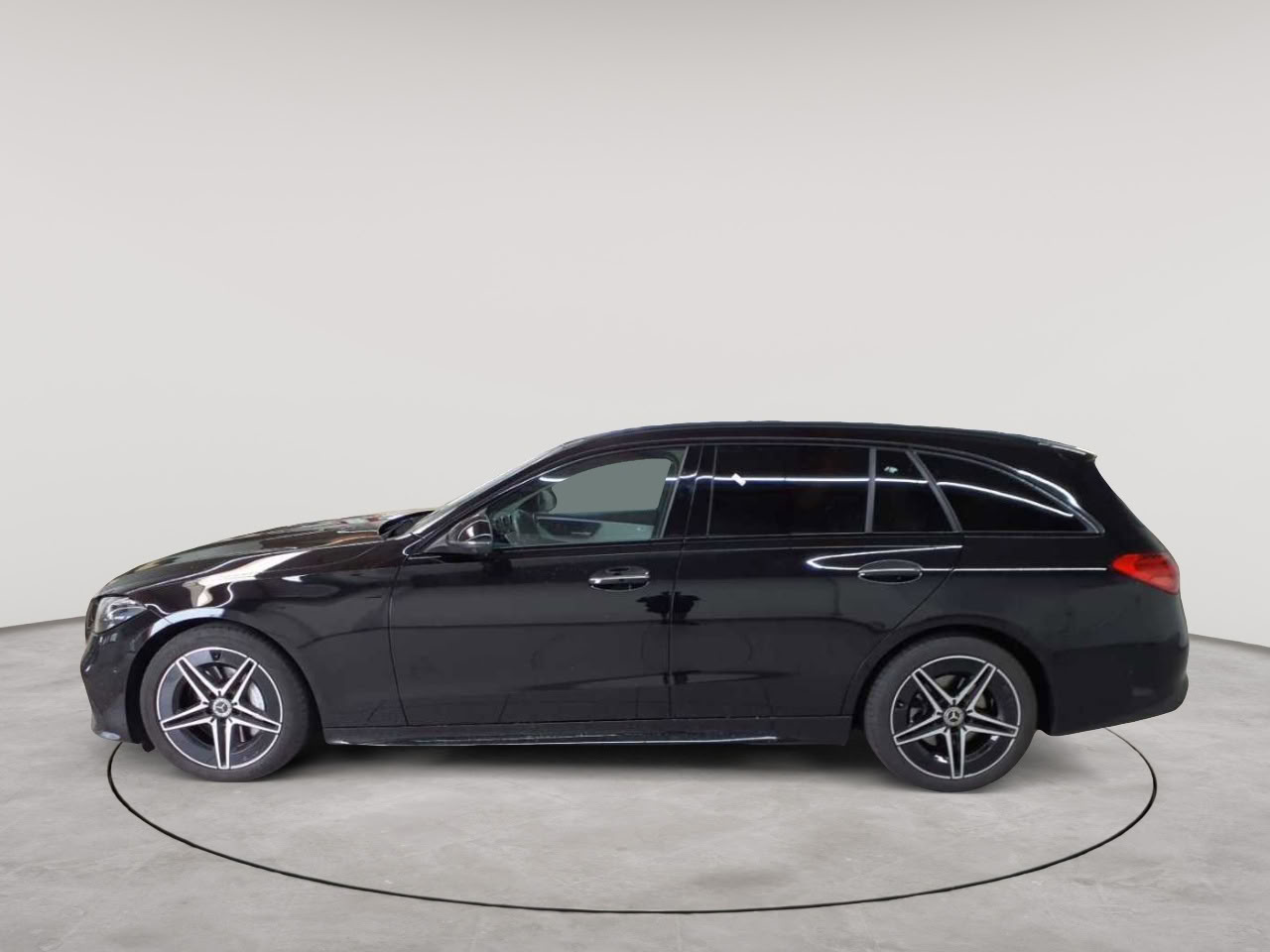 Mercedes-Benz C 220 d 4Matic T 9G-TRONIC AMG Line 6