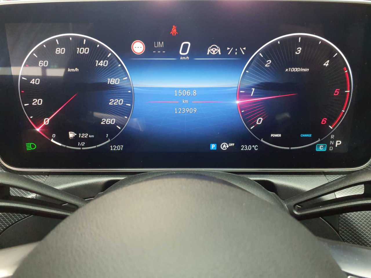 Mercedes-Benz C 220 d 4Matic T 9G-TRONIC AMG Line 11