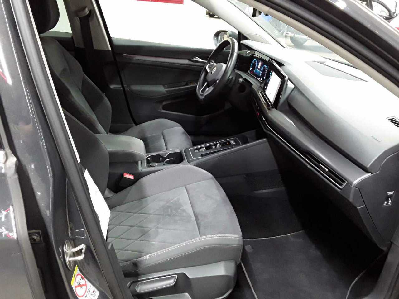 Volkswagen Golf Variant 2.0 TDI SCR DSG Style 8