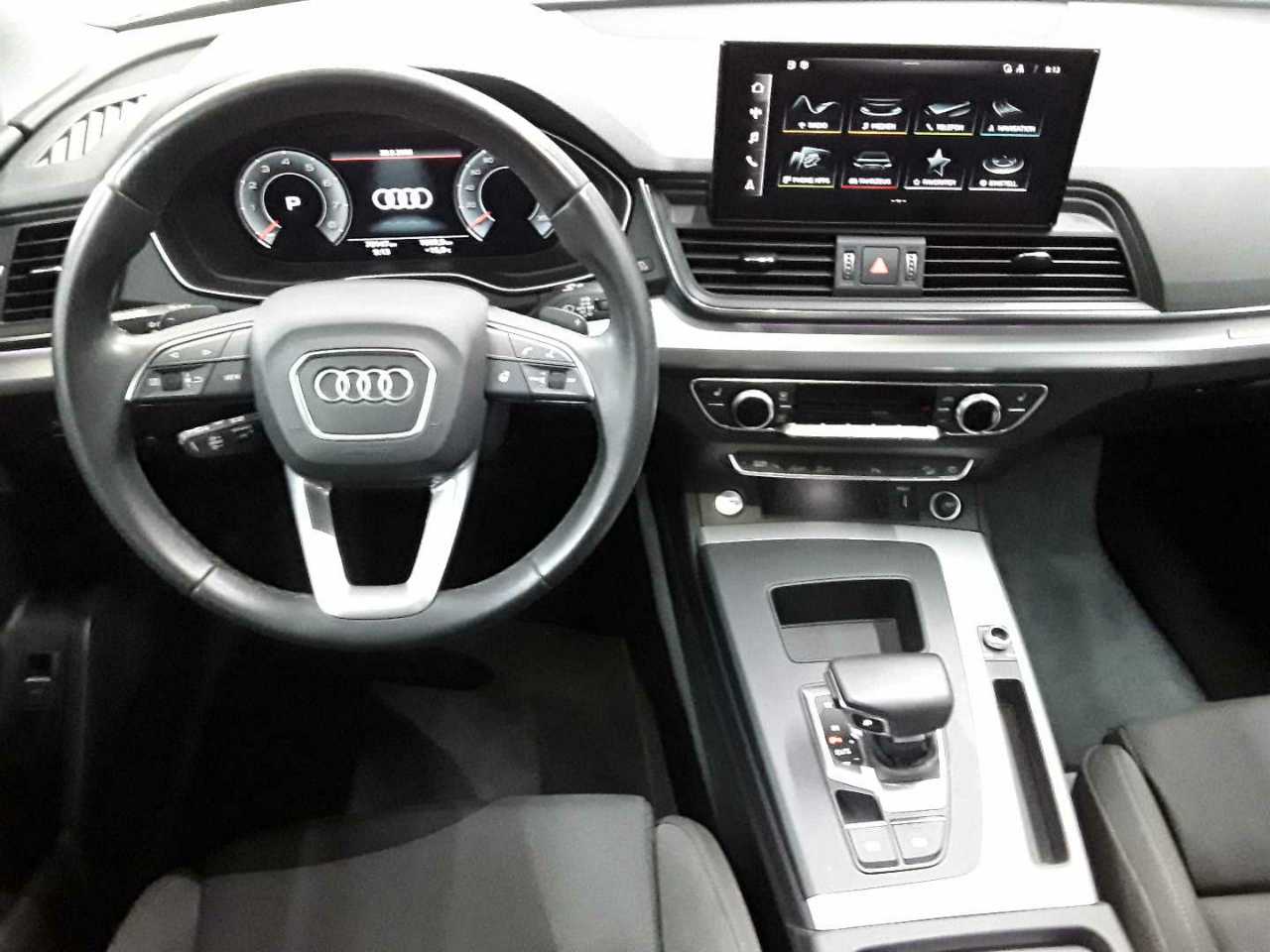 Audi Q5 40 TFSI quattro S tronic S line 10