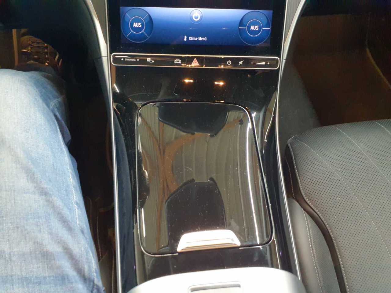 Mercedes-Benz C 300 d 9G-TRONIC AMG Line 10
