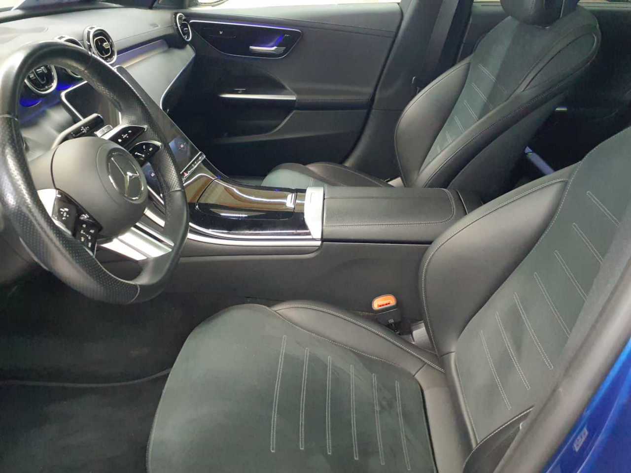 Mercedes-Benz C 220 d T 9G-TRONIC AMG Line 7