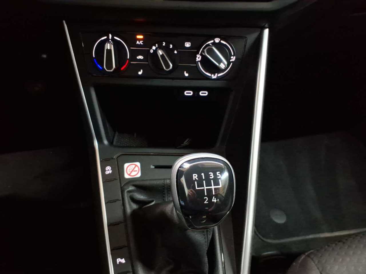 Volkswagen Polo 1.0 Life 10