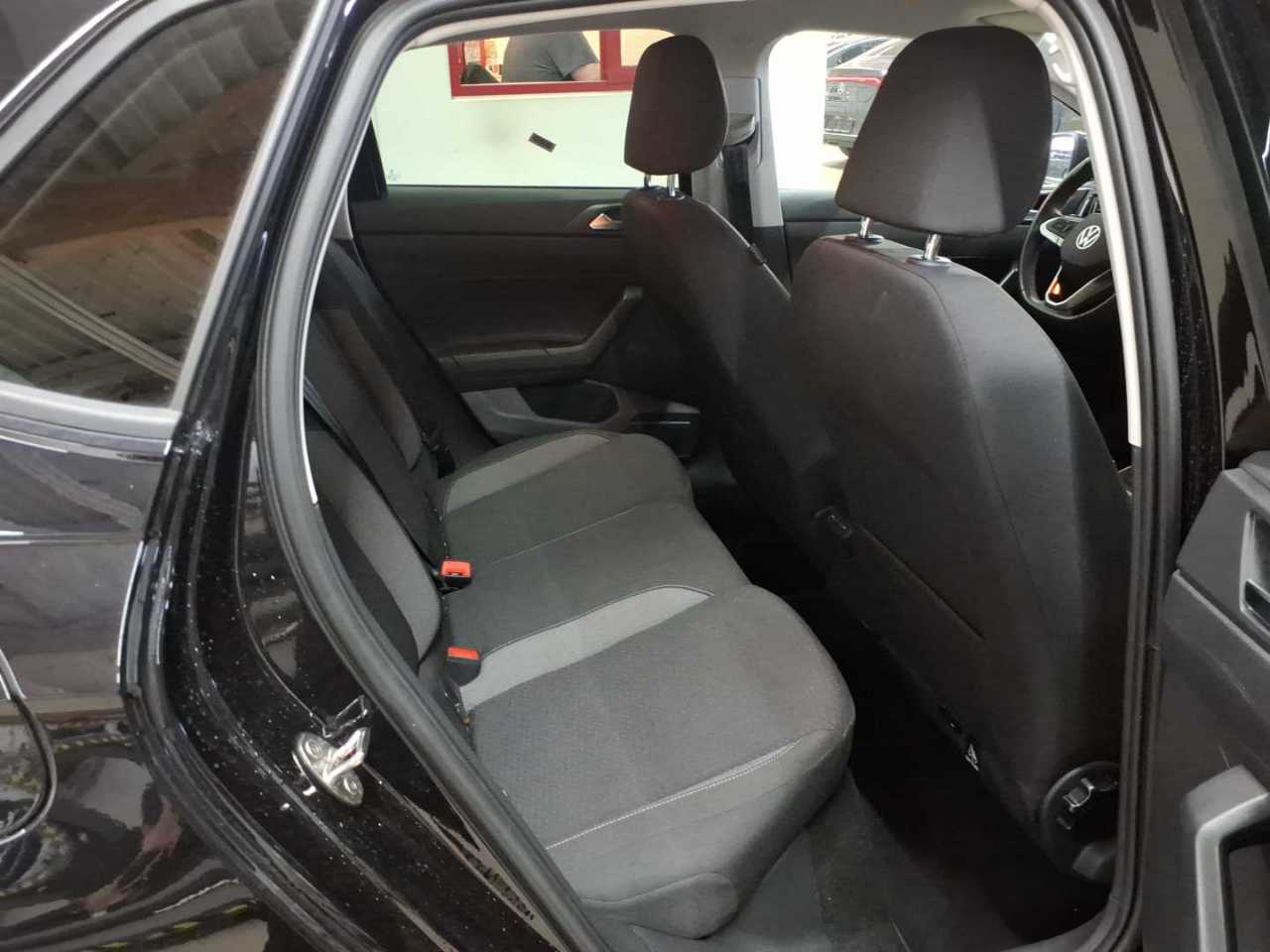 Volkswagen Polo 1.0 Life 14