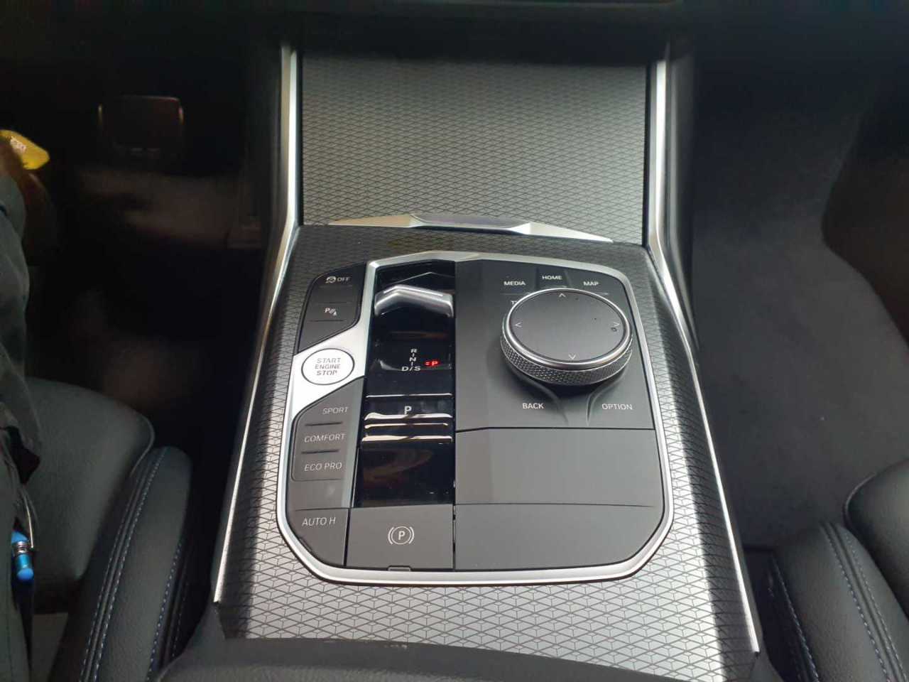 BMW 320d Touring Aut. 10