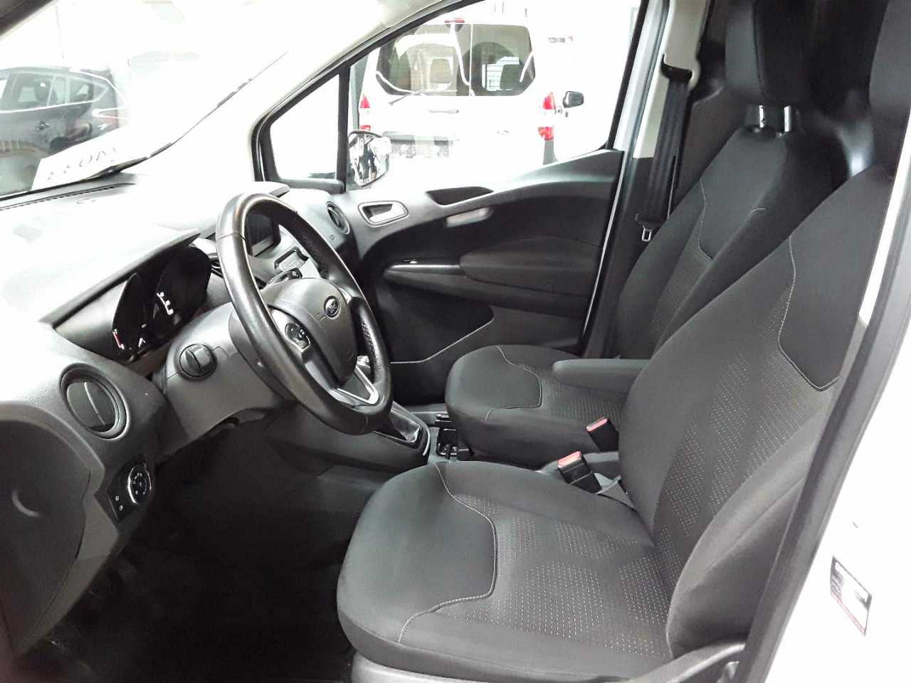 Ford Transit Courier S&S Trend 7