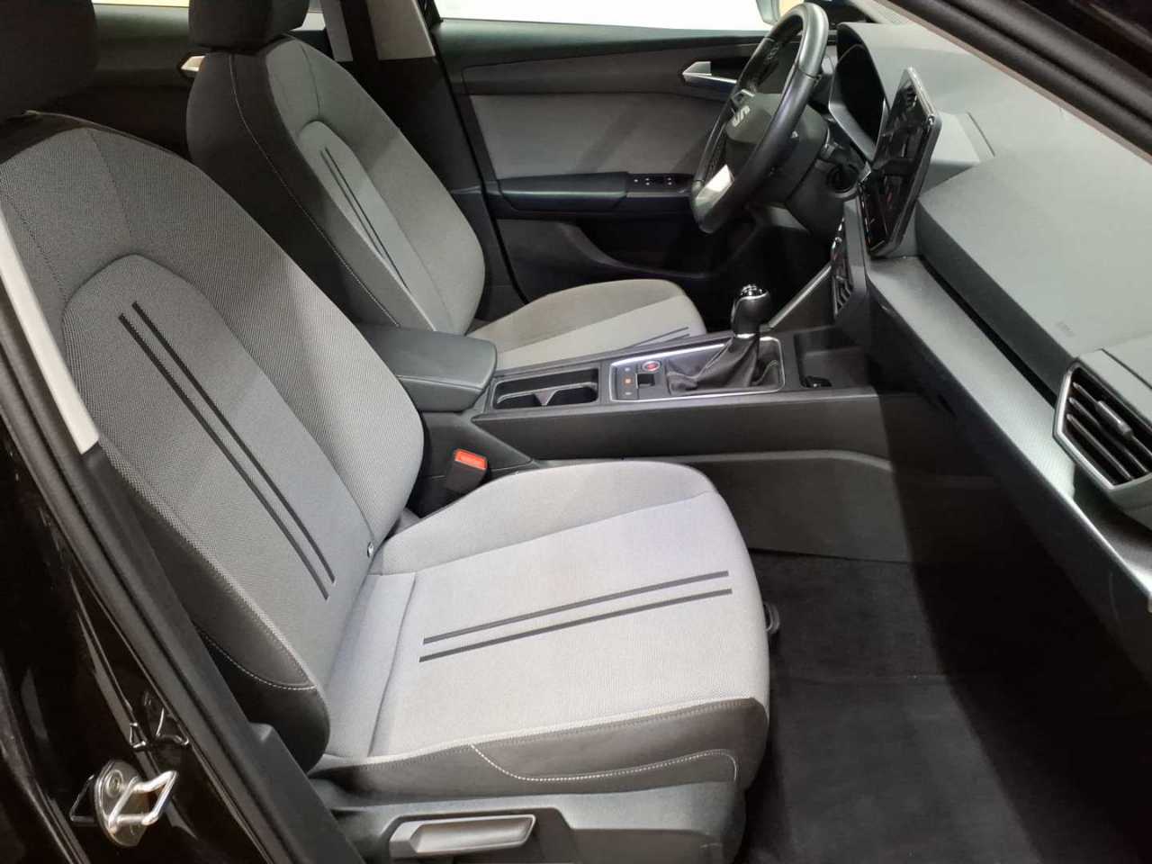Seat Leon Sportstourer 2.0 TDI Style 8
