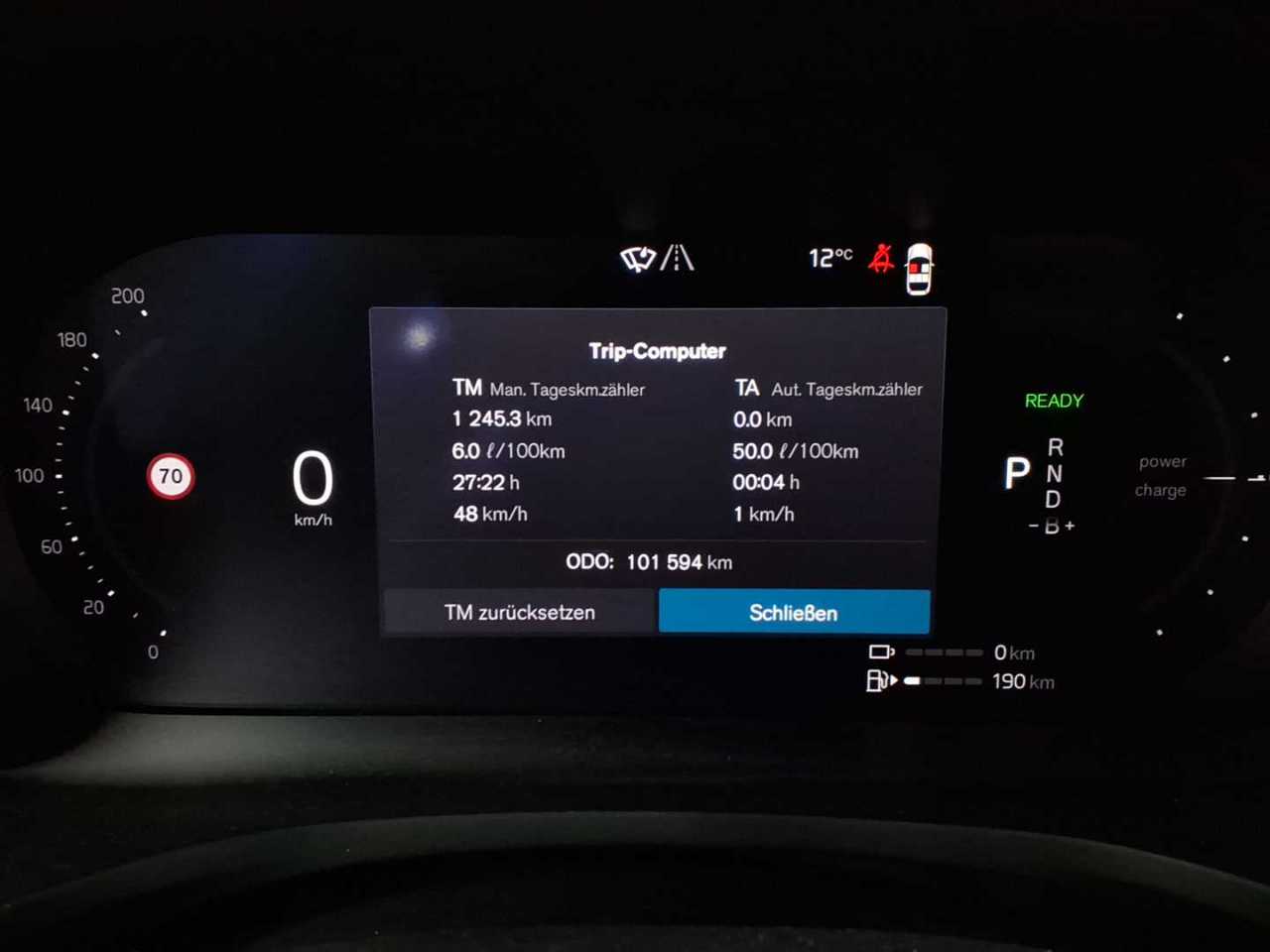 Volvo V60 T6 AWD Recharge Plus Dark 11