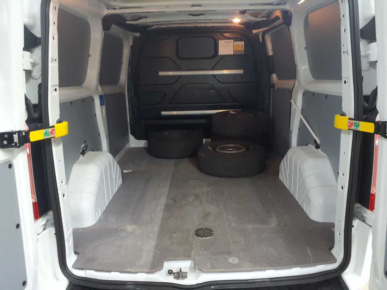 Ford Transit Custom 300 L1H1 LKW VA MH Trend 15