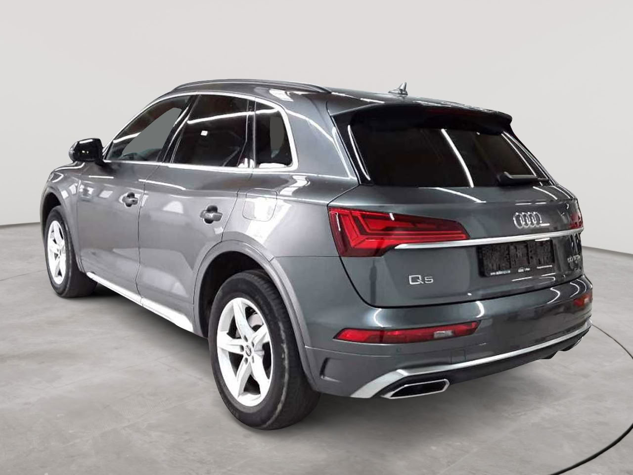 Audi Q5 50 TFSIe quattro S tronic S line 5