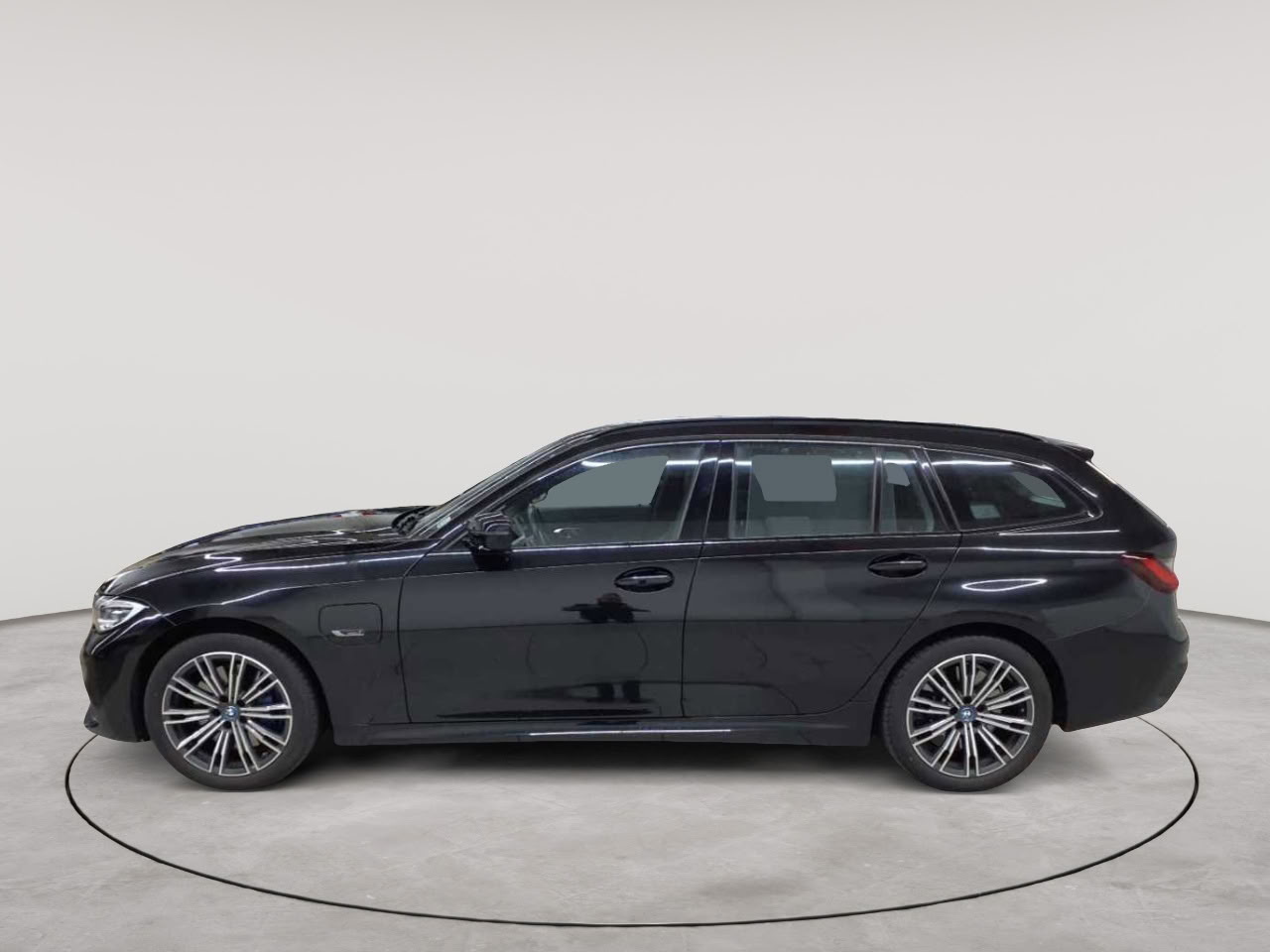BMW 330e Touring xDrive Aut. M Sport 6