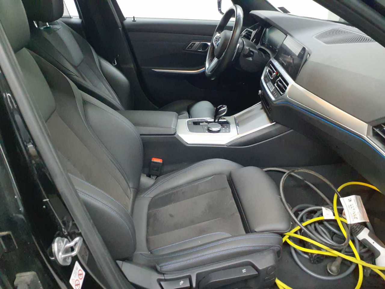 BMW 330e Touring xDrive Aut. M Sport 8