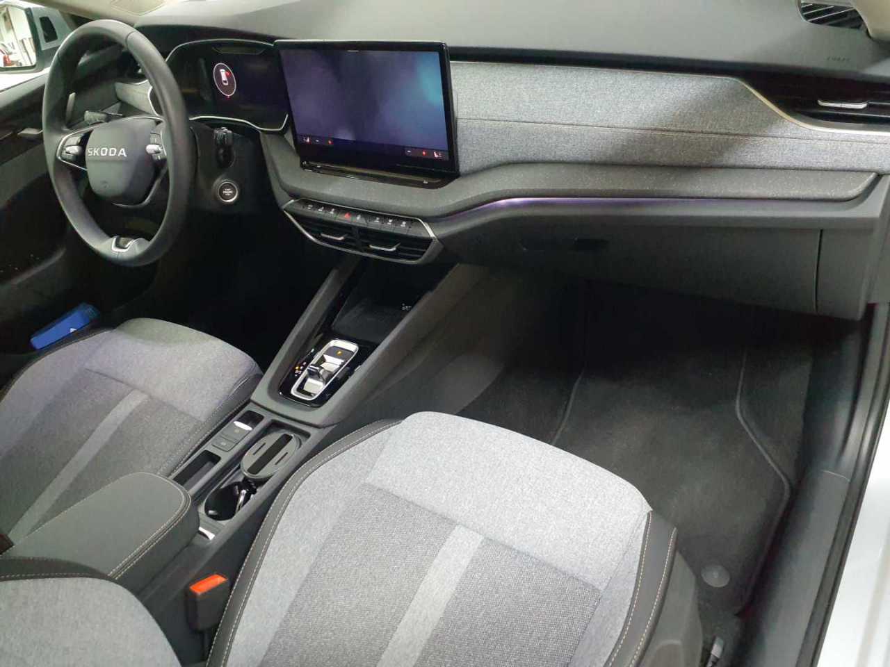 Skoda Octavia Combi 2.0 TDI DSG Selection 9