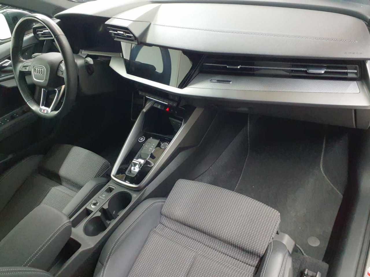 Audi A3 35 TFSI Sportback S tronic S line 9