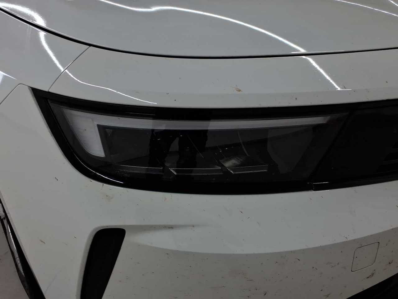 Opel Astra 1.2 Turbo Business Edition 17