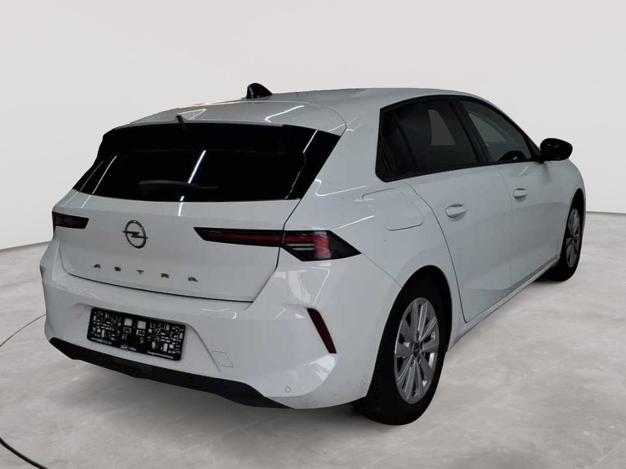 Opel Astra 1.2 Turbo Business Edition 4