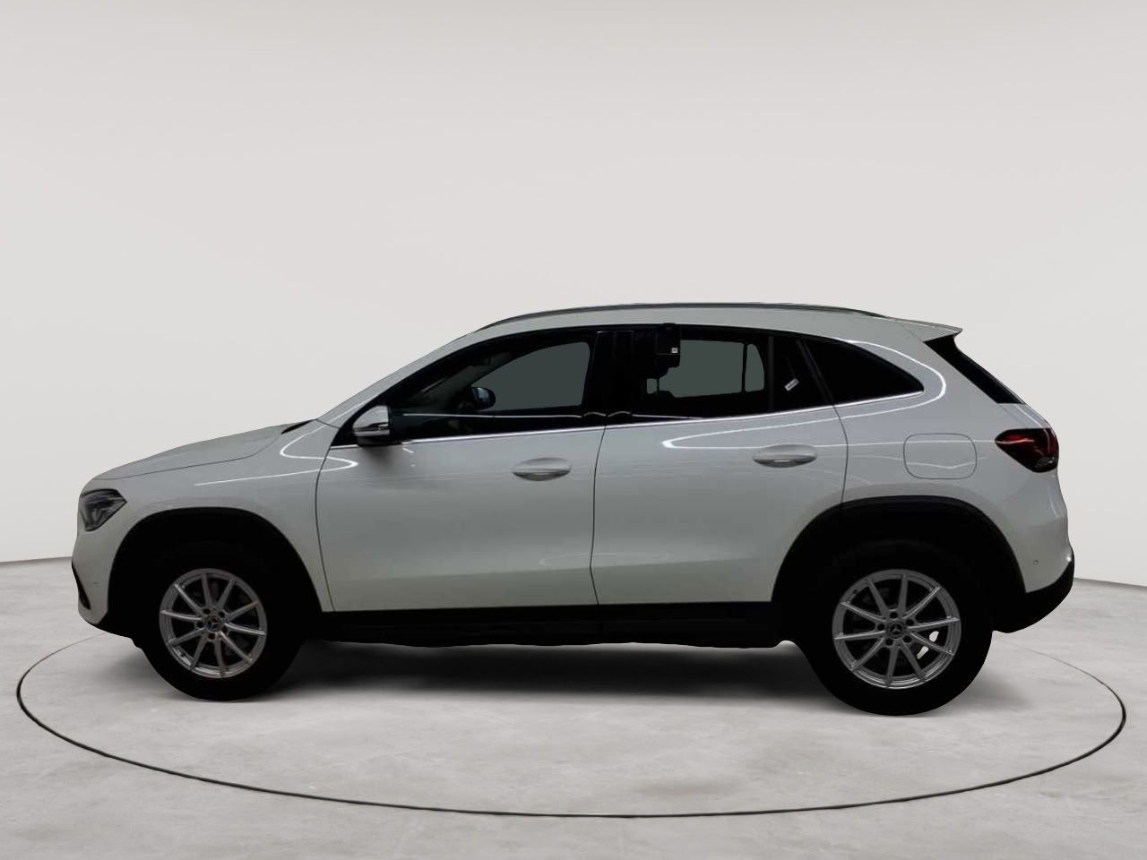 Mercedes-Benz GLA 200 d 8G-DCT 6