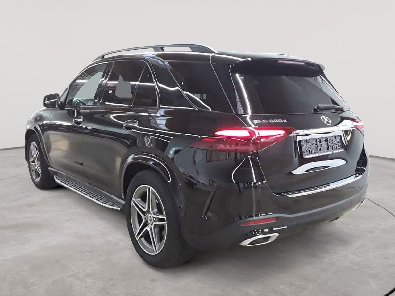 Mercedes-Benz GLE 300 d 4Matic 9G-TRONIC AMG Line Advanced Plus 5