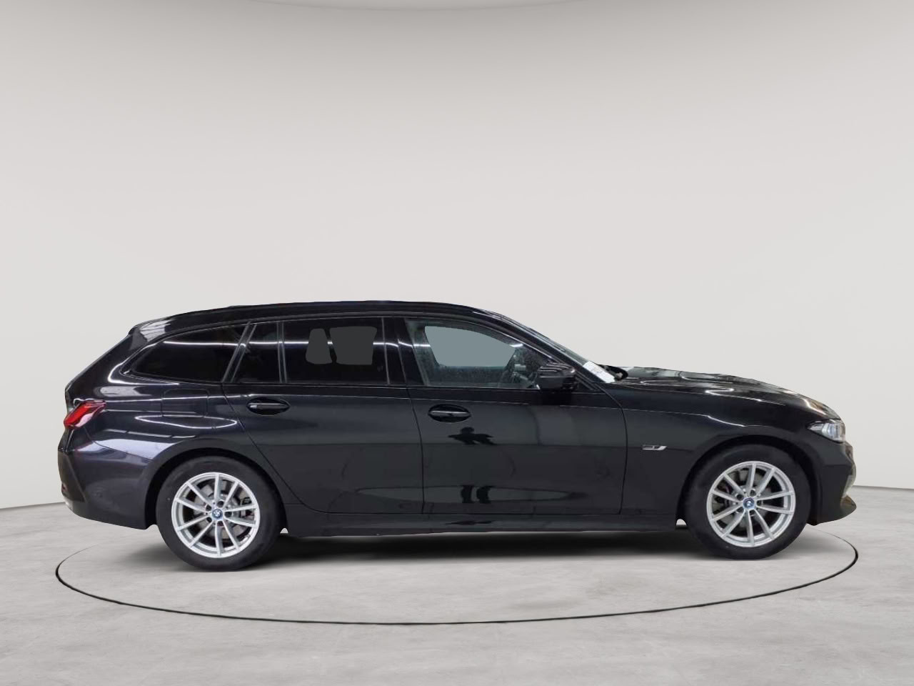 BMW 330e Touring Aut. 3