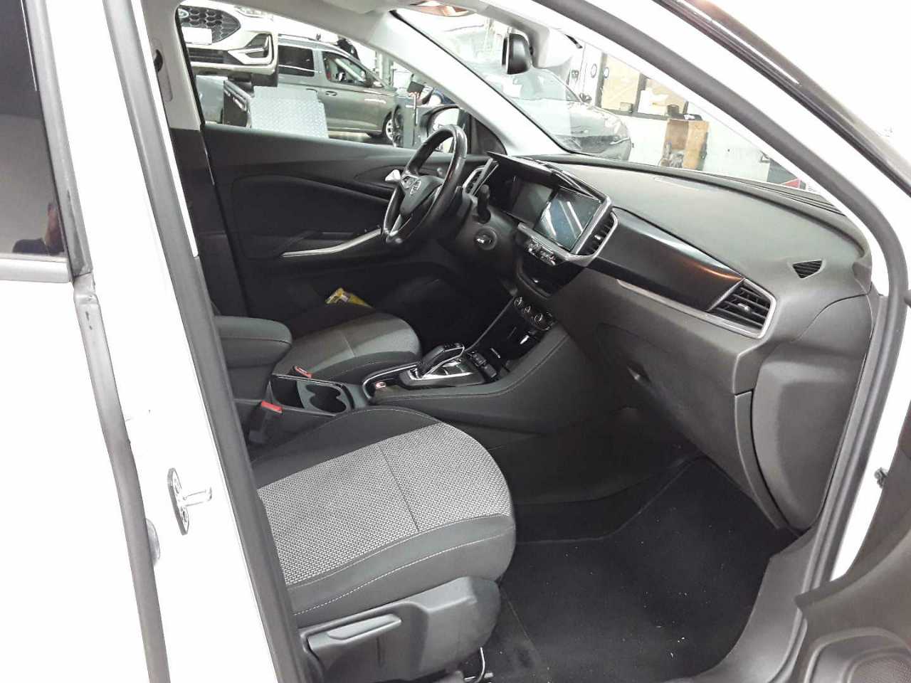 Opel Grandland 1.5 D Automatik GS Line 8
