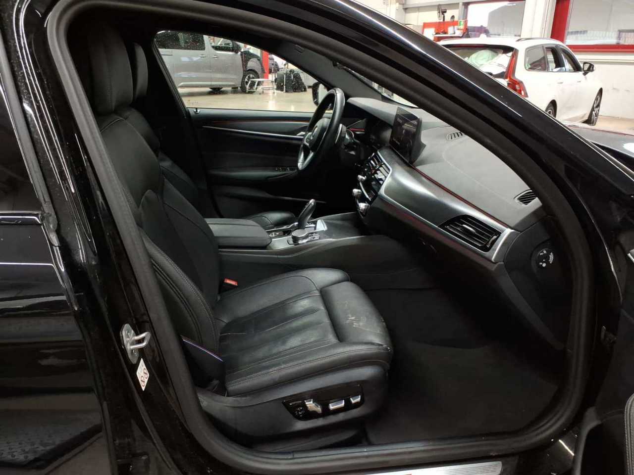 BMW 530i xDrive Touring Aut. 8