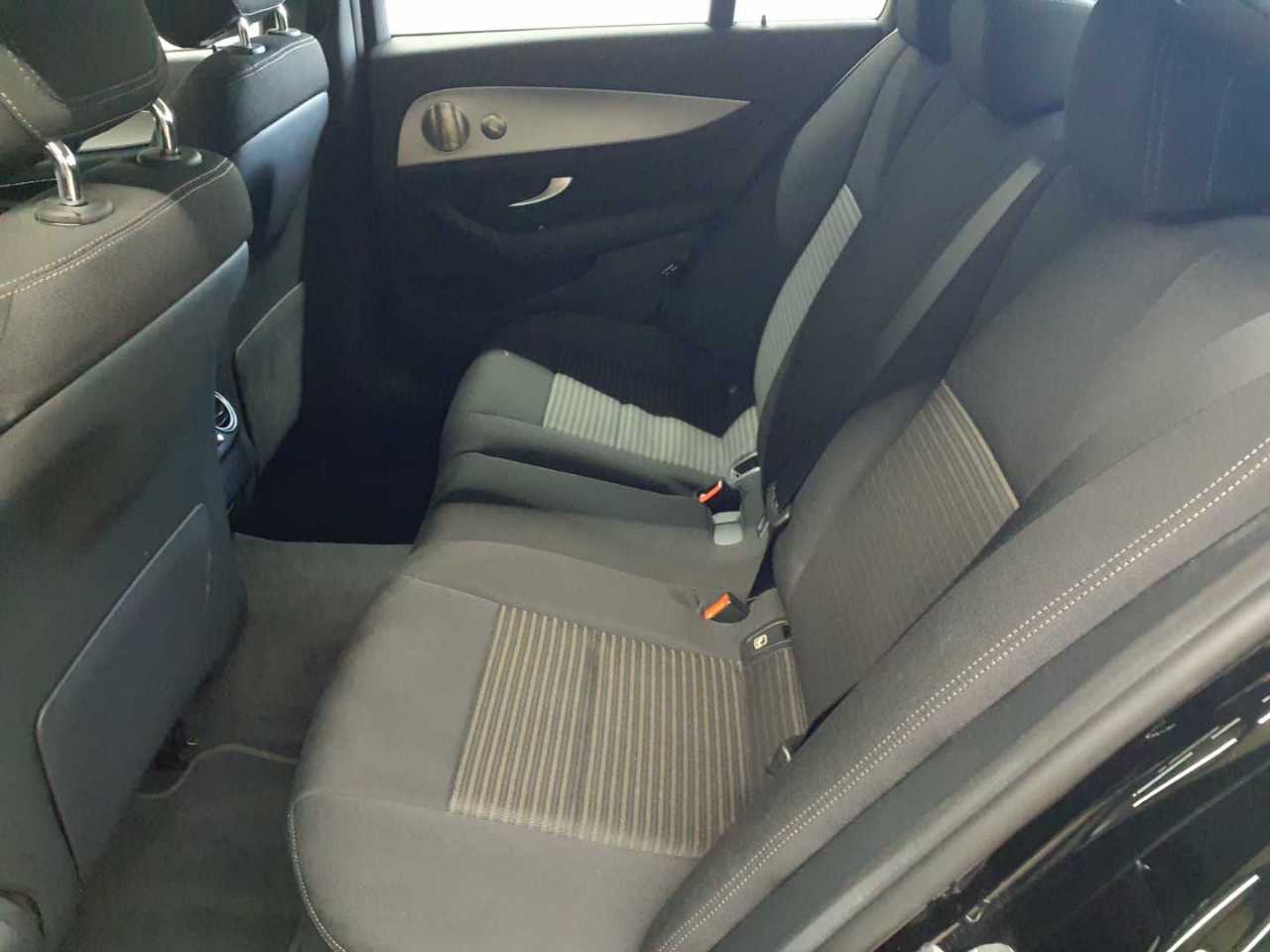 Mercedes-Benz E 300 e 9G-TRONIC 14