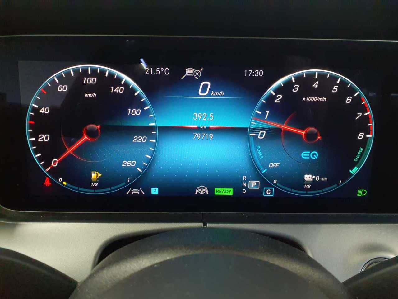 Mercedes-Benz E 300 e 9G-TRONIC 11