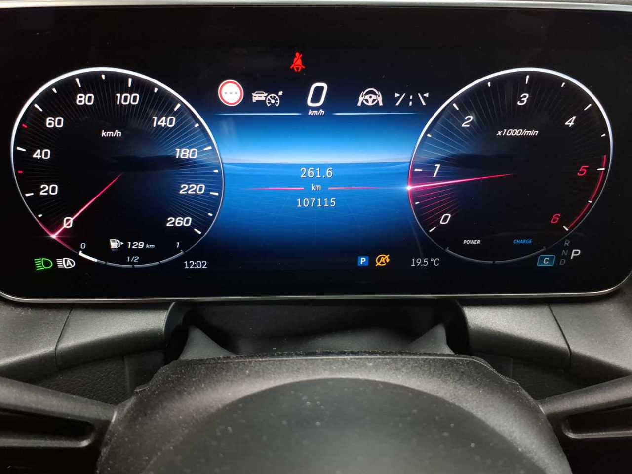 Mercedes-Benz GLC 300 d 4Matic 9G-TRONIC AMG Line Advanced 11