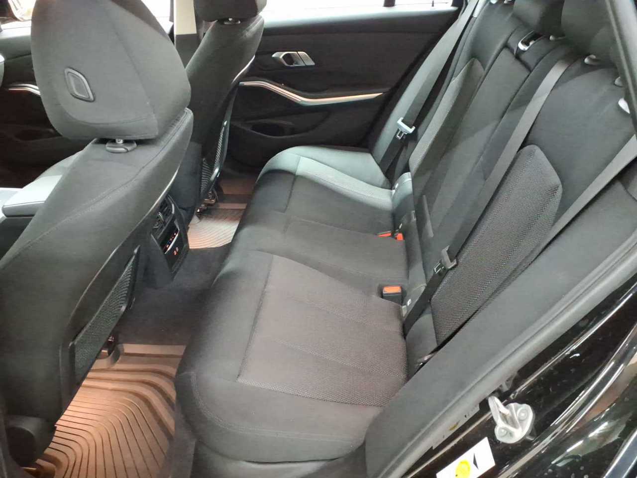 BMW 320d Touring Aut. 13