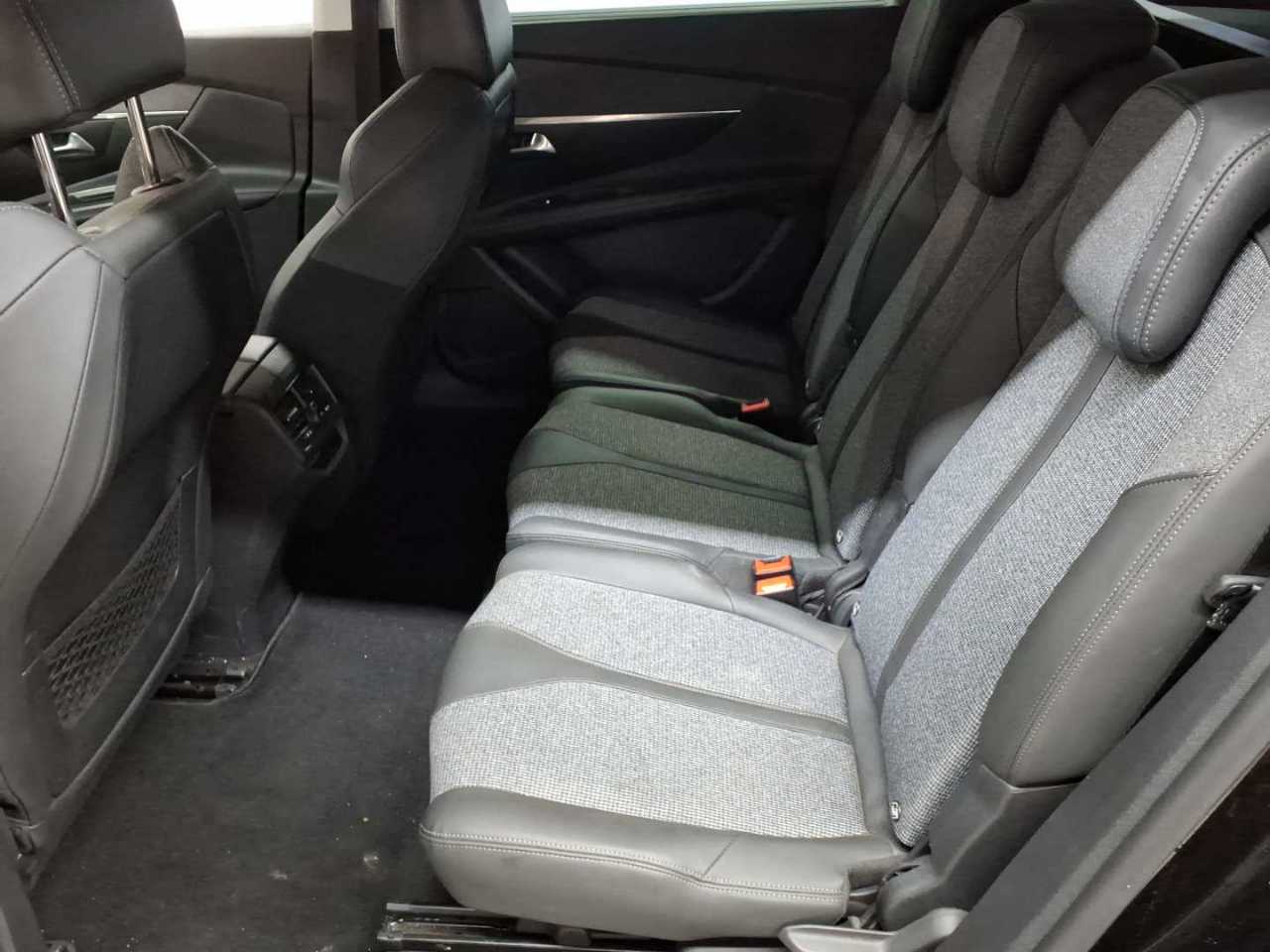 Peugeot 5008 BlueHDi 180 EAT8 Allure 13