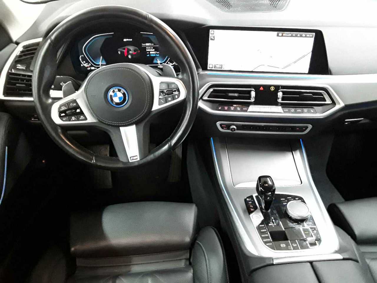 BMW X5 xDrive45e 10