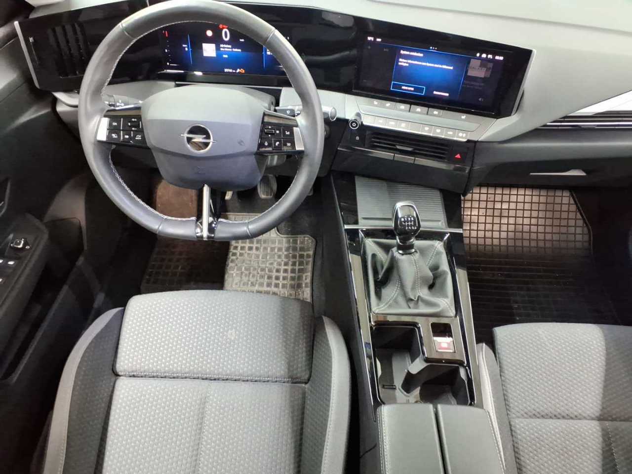 Opel Astra 1.2 Turbo Business Edition 10