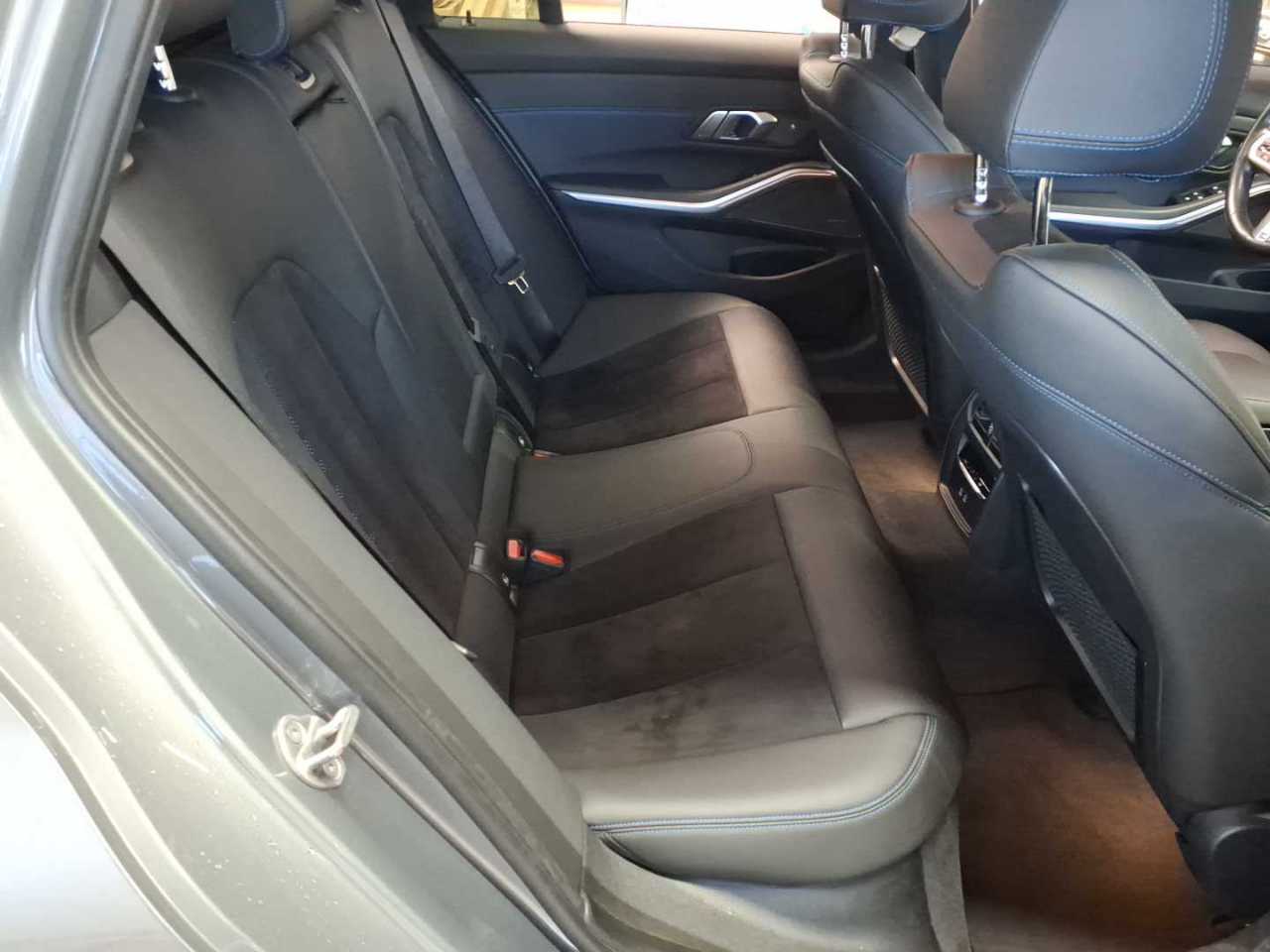 BMW 330d Touring xDrive Aut. 14