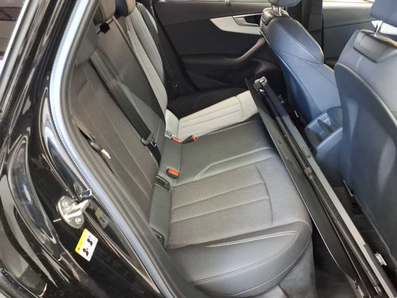 Audi A4 Avant 30 TDI S tronic advanced 14