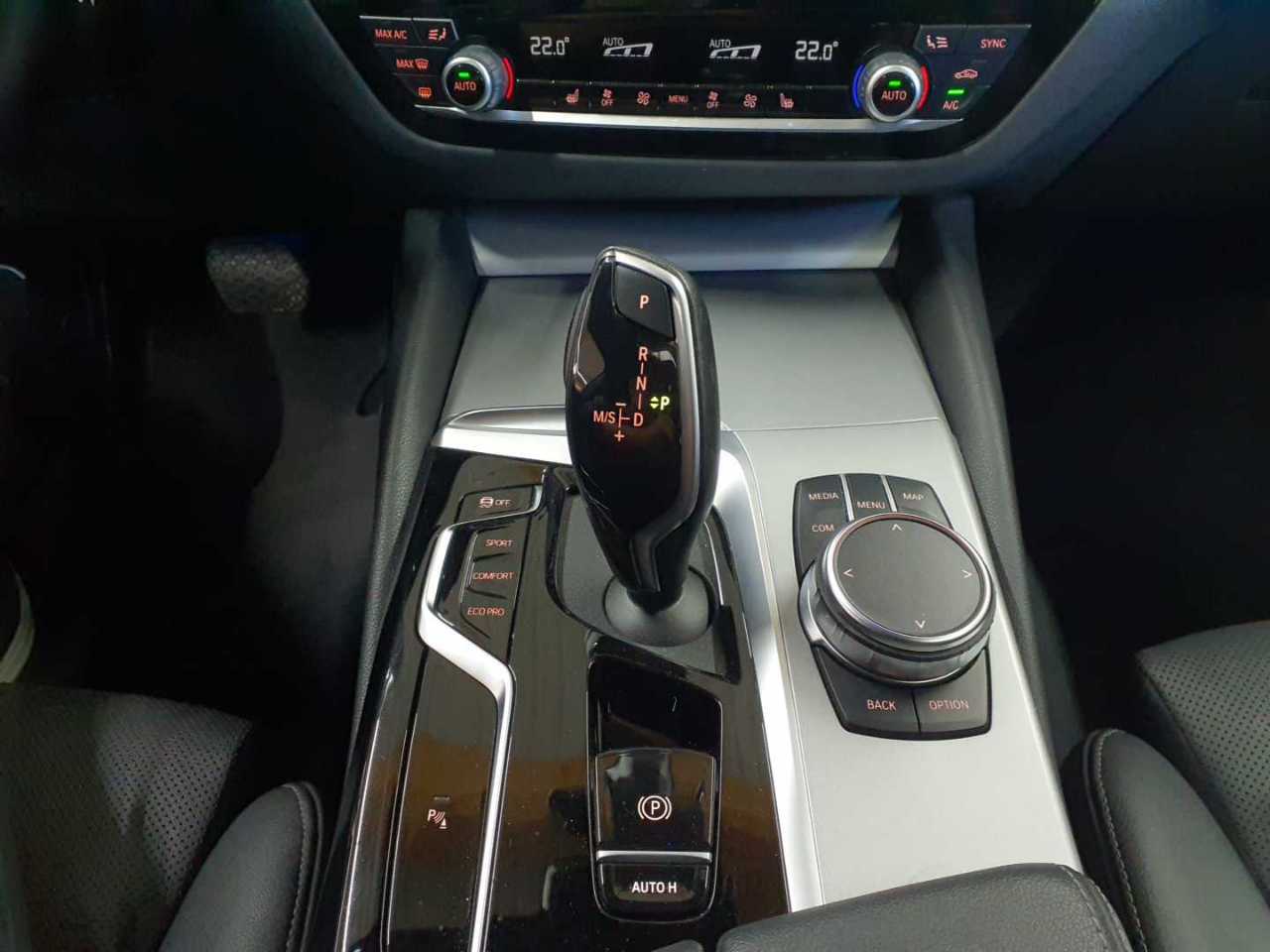 BMW 520d Touring Aut. 10