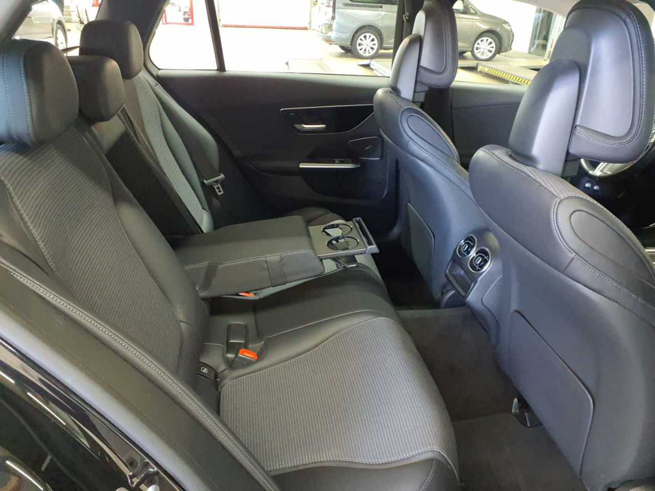 Mercedes-Benz C 300 e T 9G-TRONIC Avantgarde Advanced 13